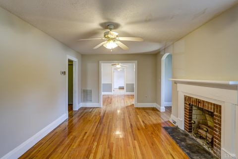Tiny photo for 1901 Bedford Avenue, Altavista, VA 24517 (MLS # 364664)