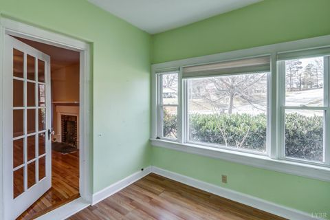Tiny photo for 1901 Bedford Avenue, Altavista, VA 24517 (MLS # 364664)