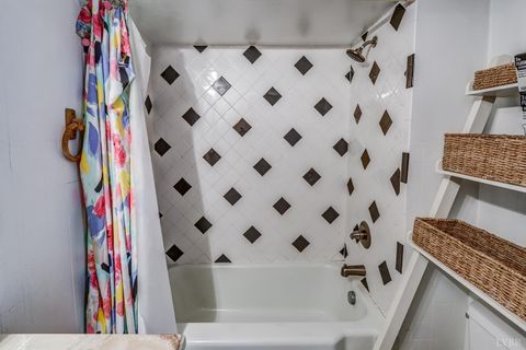 Tiny photo for 1901 Bedford Avenue, Altavista, VA 24517 (MLS # 364664)