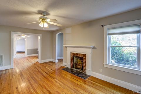 Tiny photo for 1901 Bedford Avenue, Altavista, VA 24517 (MLS # 364664)