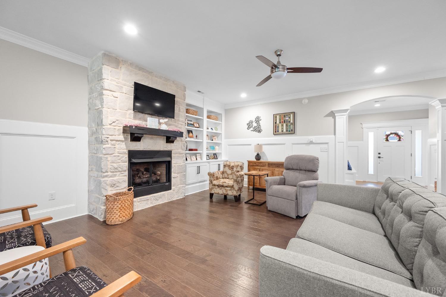 1015 Coles Court, Forest, Virginia image 12