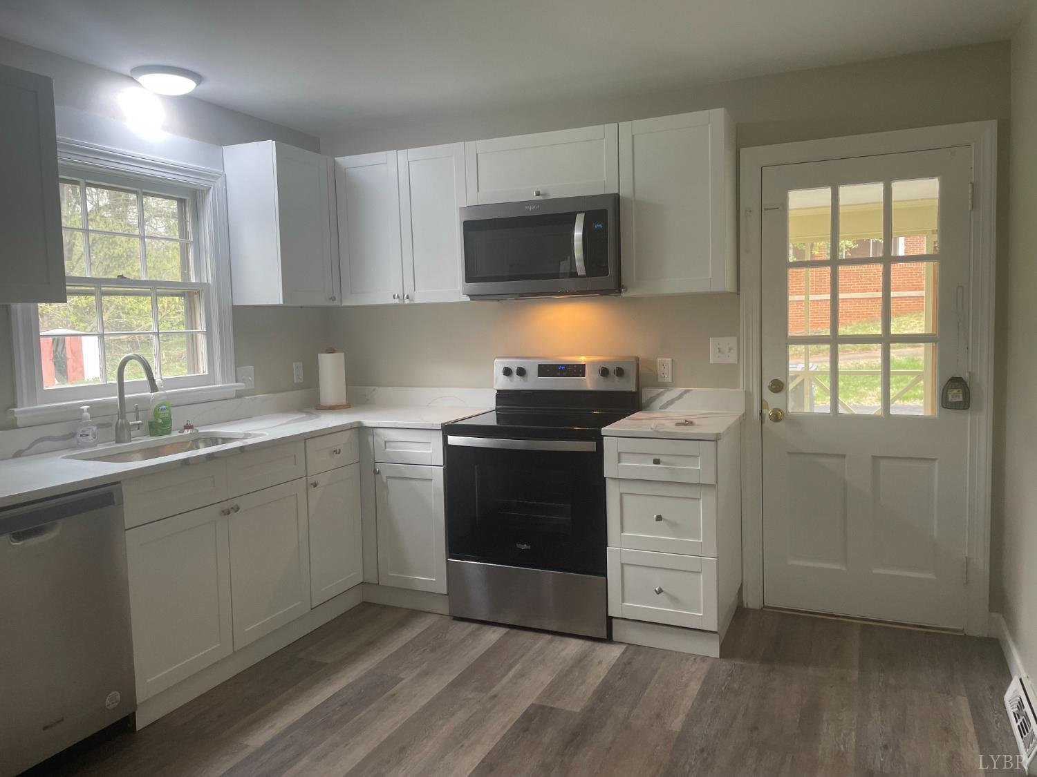 2701 Farmington Place, Lynchburg, Virginia image 6
