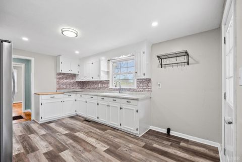 Tiny photo for 416 Patrick Henry Road Rd, Brookneal, VA 24528 (MLS # 363193)