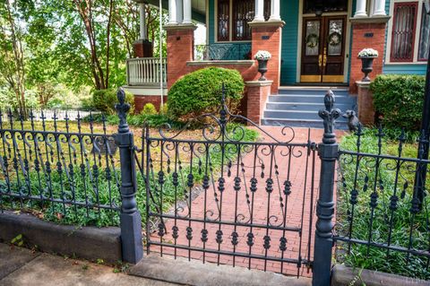 Tiny photo for 400 Madison Street, Lynchburg, VA 24504 (MLS # 362168)