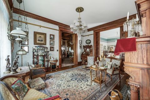 Tiny photo for 400 Madison Street, Lynchburg, VA 24504 (MLS # 362168)