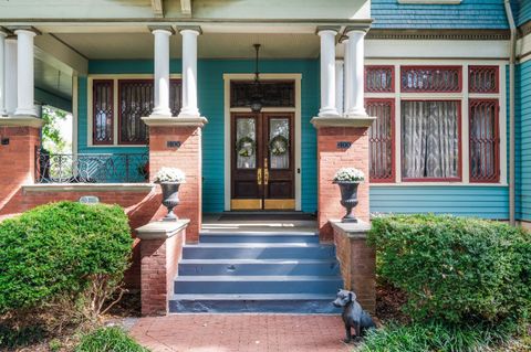 Tiny photo for 400 Madison Street, Lynchburg, VA 24504 (MLS # 362168)