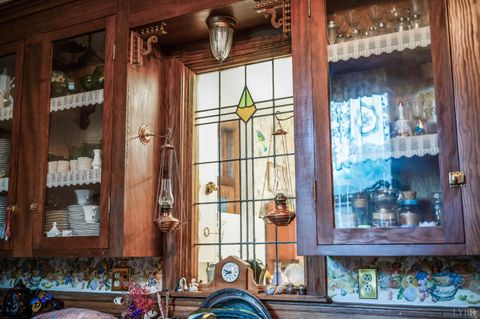 Tiny photo for 400 Madison Street, Lynchburg, VA 24504 (MLS # 362168)