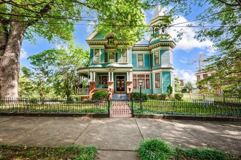 Photo of 400 Madison Street, Lynchburg, VA 24504 (MLS # 362168) Photo of 400 Madison Street, Lynchburg, VA 24504 (MLS # 362168)
