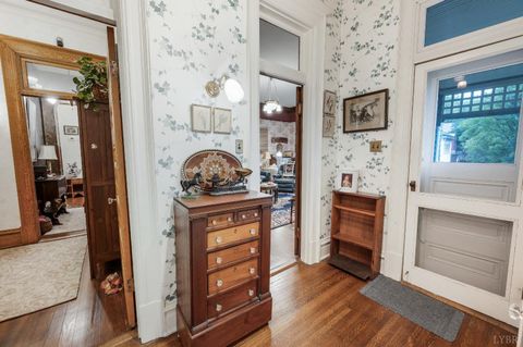 Tiny photo for 400 Madison Street, Lynchburg, VA 24504 (MLS # 362168)