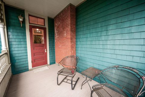 Tiny photo for 400 Madison Street, Lynchburg, VA 24504 (MLS # 362168)