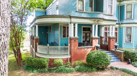 Tiny photo for 400 Madison Street, Lynchburg, VA 24504 (MLS # 362168)
