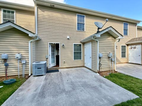 Tiny photo for 72 Gloucester Drive, Lynchburg, VA 24501 (MLS # 366619)