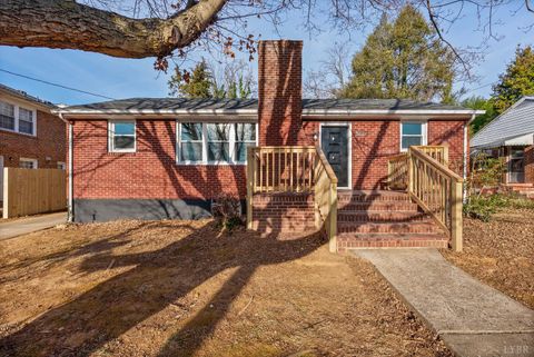 Tiny photo for 5031 Oxford Street, Lynchburg, VA 24502 (MLS # 363904)