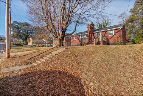Tiny photo for 5031 Oxford Street, Lynchburg, VA 24502 (MLS # 363904)