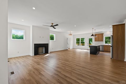 Tiny photo for 9041 Stonewall Road, Appomattox, VA 24522 (MLS # 363155)