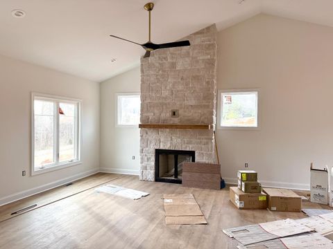 Tiny photo for 9041 Stonewall Road, Appomattox, VA 24522 (MLS # 363155)