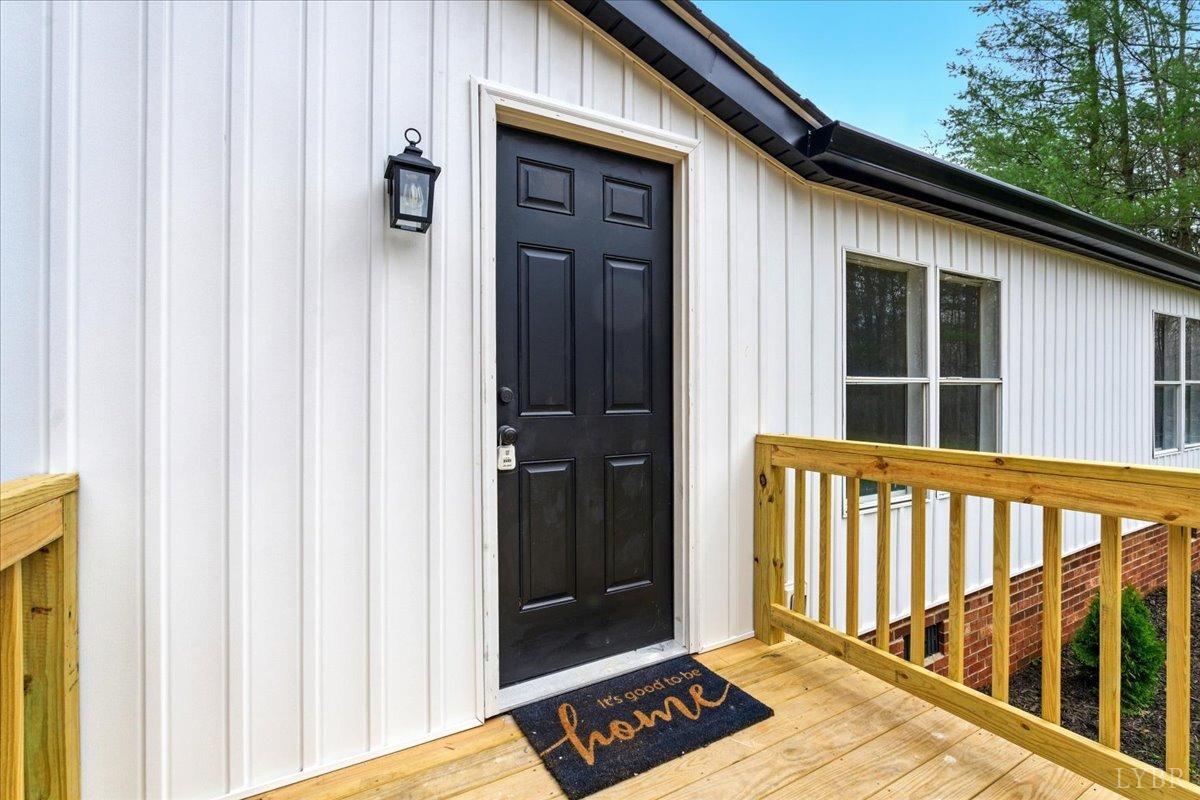 330 Bloxsom Road, Callands, Virginia image 2