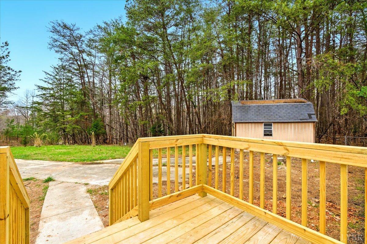330 Bloxsom Road, Callands, Virginia image 34