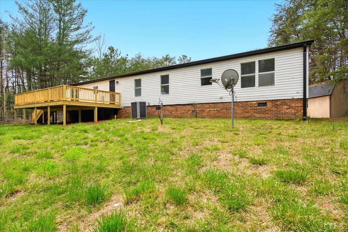 330 Bloxsom Road, Callands, Virginia image 35