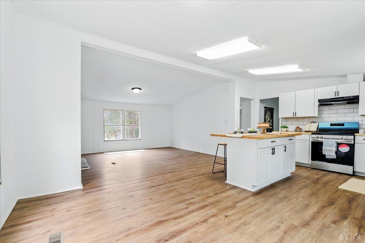 330 Bloxsom Road, Callands, Virginia image 15