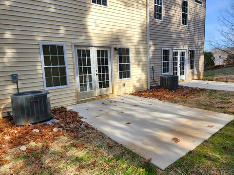 Tiny photo for 3008 Hill St St #400, Lynchburg, VA 24501 (MLS # 363364)