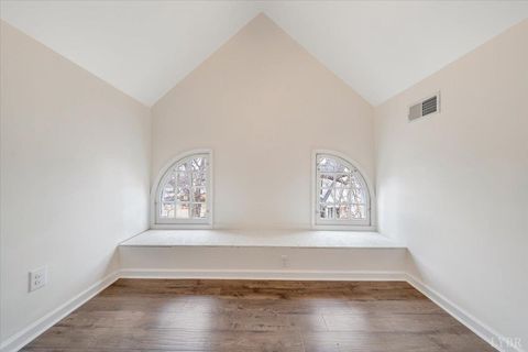 Tiny photo for 904 Longwood Ave, Bedford, VA 24523 (MLS # 364830)