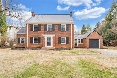 Tiny photo for 904 Longwood Ave, Bedford, VA 24523 (MLS # 364830)