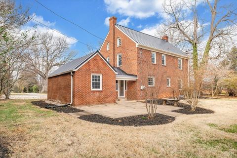 Tiny photo for 904 Longwood Ave, Bedford, VA 24523 (MLS # 364830)