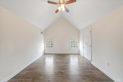 Tiny photo for 904 Longwood Ave, Bedford, VA 24523 (MLS # 364830)