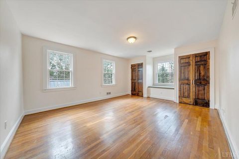 Tiny photo for 904 Longwood Ave, Bedford, VA 24523 (MLS # 364830)