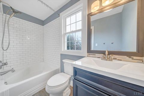 Tiny photo for 904 Longwood Ave, Bedford, VA 24523 (MLS # 364830)