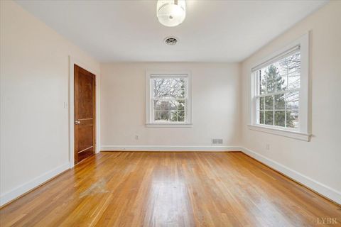 Tiny photo for 904 Longwood Ave, Bedford, VA 24523 (MLS # 364830)