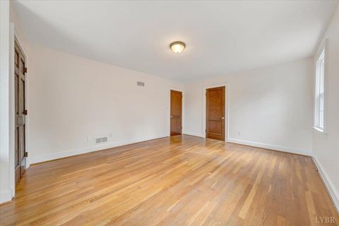 Tiny photo for 904 Longwood Ave, Bedford, VA 24523 (MLS # 364830)