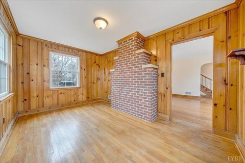 Tiny photo for 904 Longwood Ave, Bedford, VA 24523 (MLS # 364830)