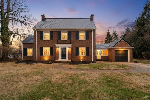 Photo of 904 Longwood Ave, Bedford, VA 24523 (MLS # 364830)