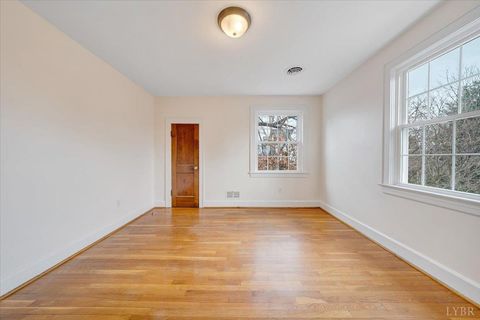 Tiny photo for 904 Longwood Ave, Bedford, VA 24523 (MLS # 364830)