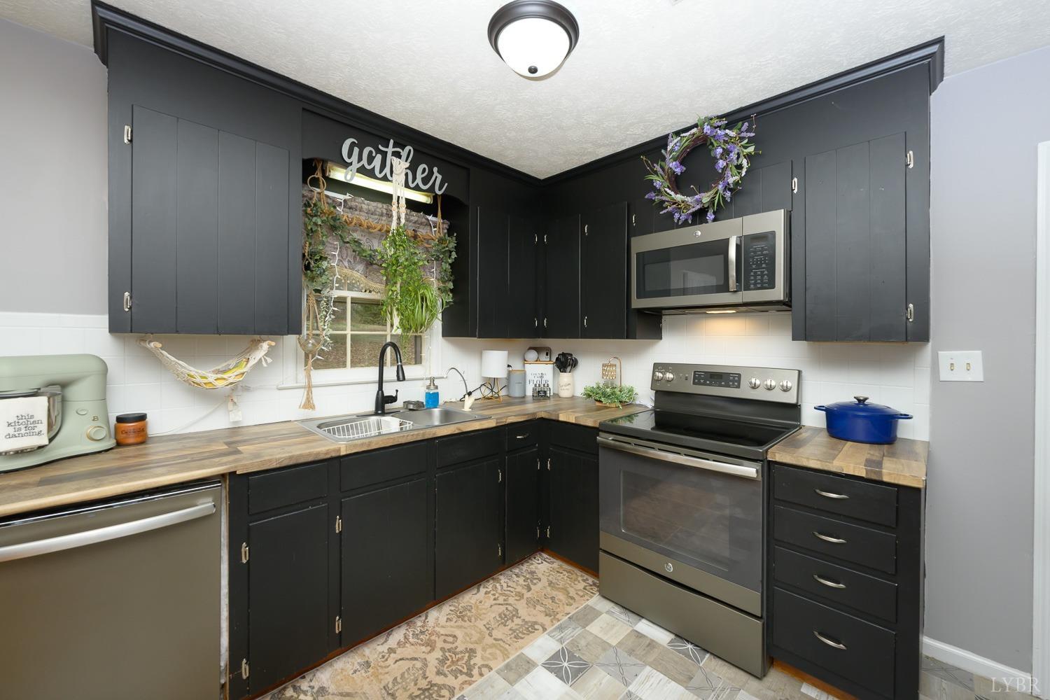 105 Valleyview Drive, Madison Heights, Virginia image 23