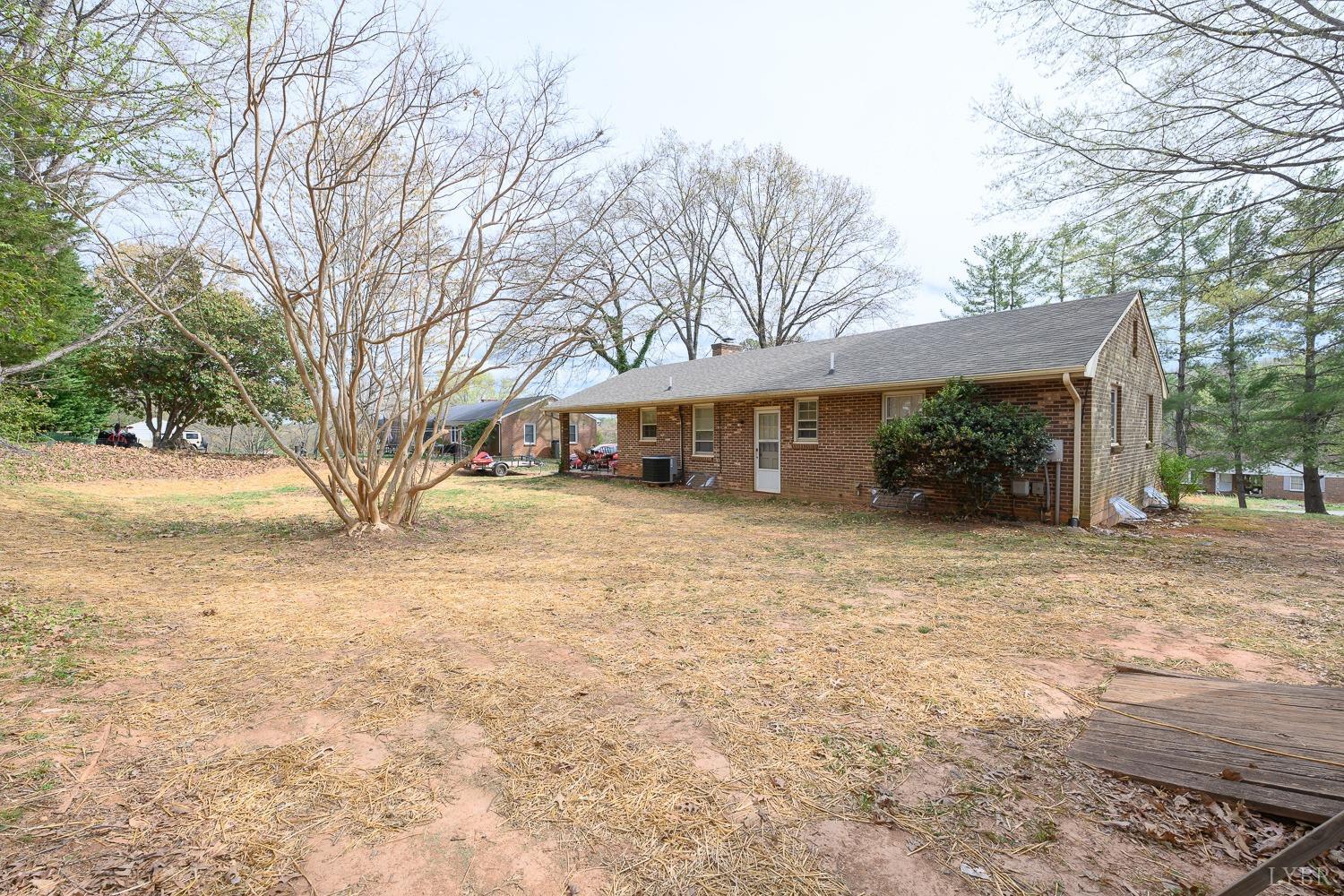 105 Valleyview Drive, Madison Heights, Virginia image 7