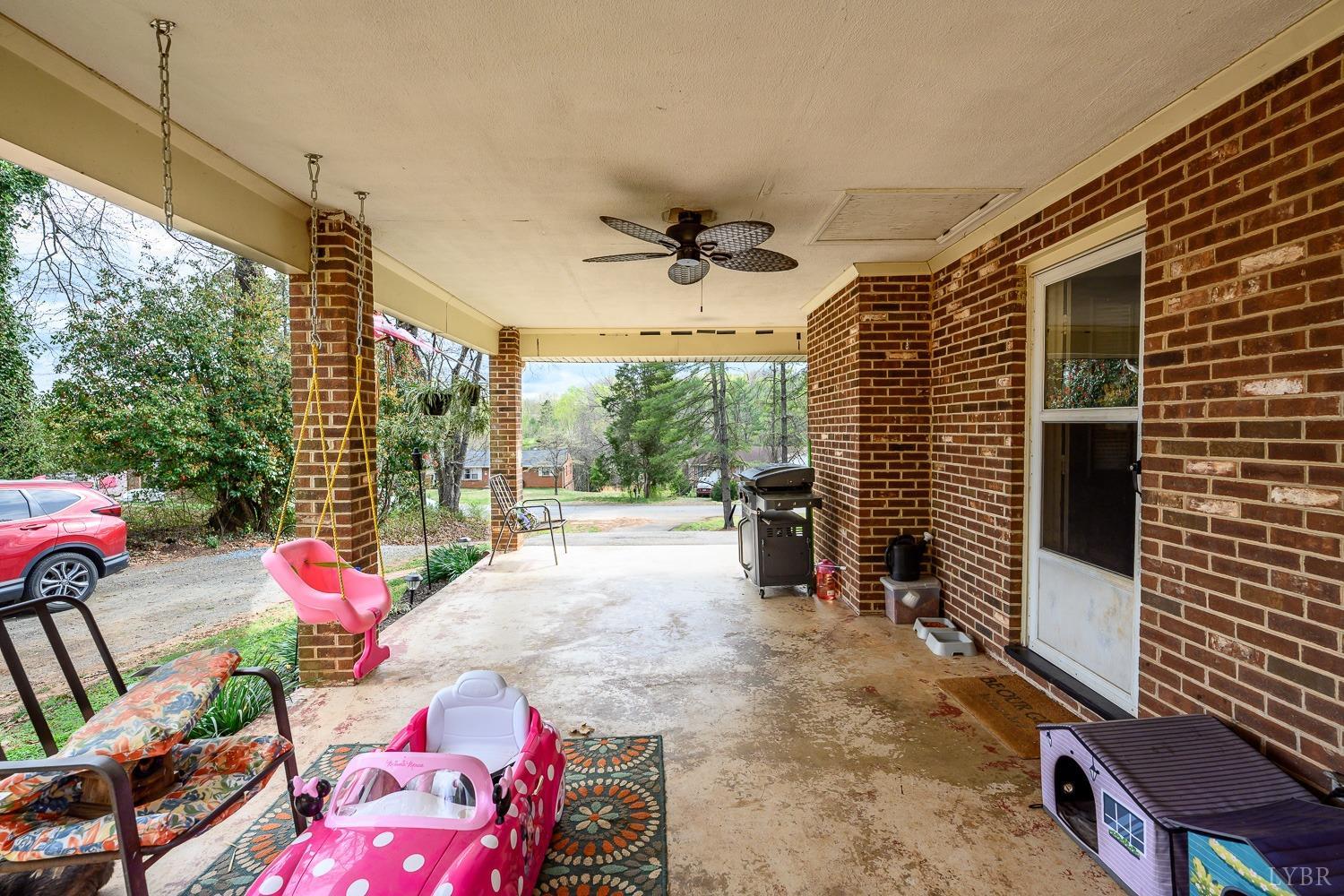 105 Valleyview Drive, Madison Heights, Virginia image 14