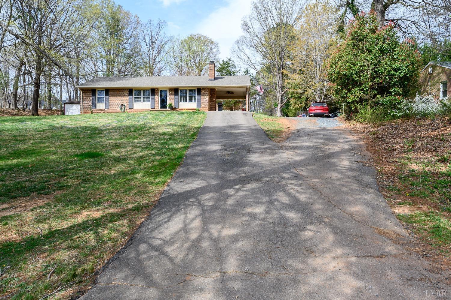 105 Valleyview Drive, Madison Heights, Virginia image 11