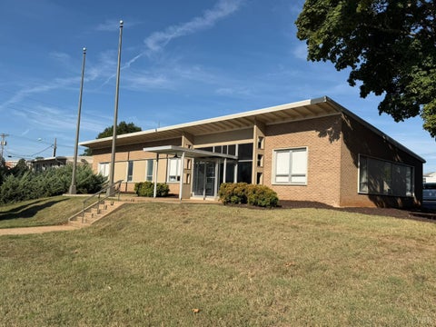 Photo of 2015 Memorial Avenue, Lynchburg, VA 24501 (MLS # 369766)
