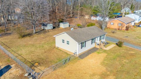 Tiny photo for 155 Odins Bow Road, Madison Heights, VA 24572 (MLS # 363960)