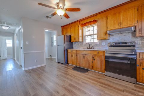 Tiny photo for 155 Odins Bow Road, Madison Heights, VA 24572 (MLS # 363960)