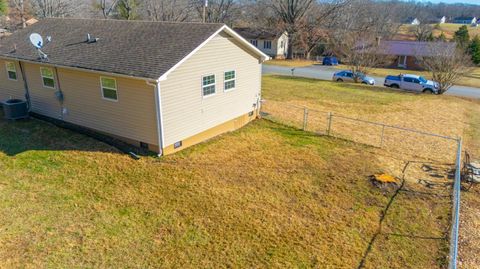 Tiny photo for 155 Odins Bow Road, Madison Heights, VA 24572 (MLS # 363960)