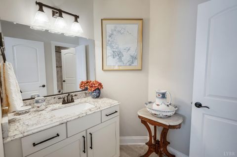 Tiny photo for 1424 Lake Manor Dr Dr, Forest, VA 24551 (MLS # 365306)