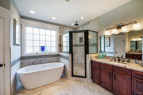 Tiny photo for 1424 Lake Manor Dr Dr, Forest, VA 24551 (MLS # 365306)