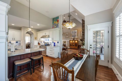 Tiny photo for 1424 Lake Manor Dr Dr, Forest, VA 24551 (MLS # 365306)