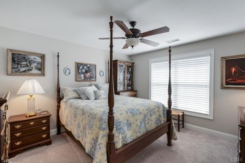 Tiny photo for 1424 Lake Manor Dr Dr, Forest, VA 24551 (MLS # 365306)