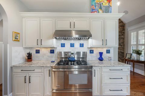 Tiny photo for 1424 Lake Manor Dr Dr, Forest, VA 24551 (MLS # 365306)