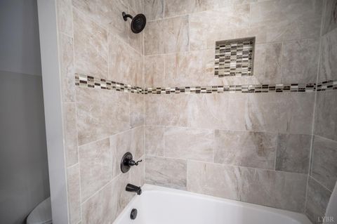 Tiny photo for 1424 Lake Manor Dr Dr, Forest, VA 24551 (MLS # 365306)